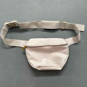 Waist belt purse